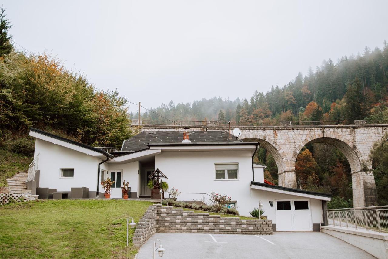 Gostisce Krivograd Hotel Prevalje Exterior foto